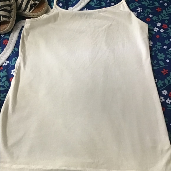 Women’s size extra small Ann Taylor loft spaghetti strap camisole cream color cc - Picture 4 of 6